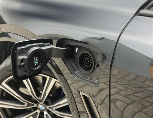 BMW X5 view 7