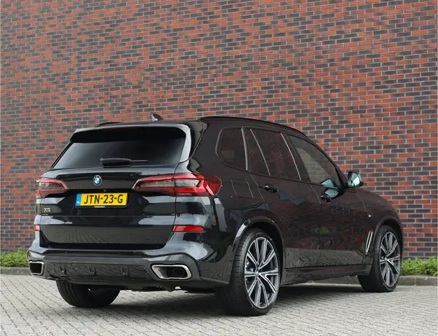 BMW X5 view 18