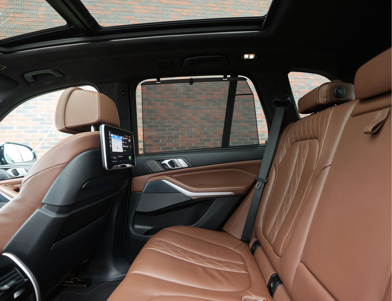 BMW X5 45e xDrive | Sky - HUD - Volleder - Massage — photo 34