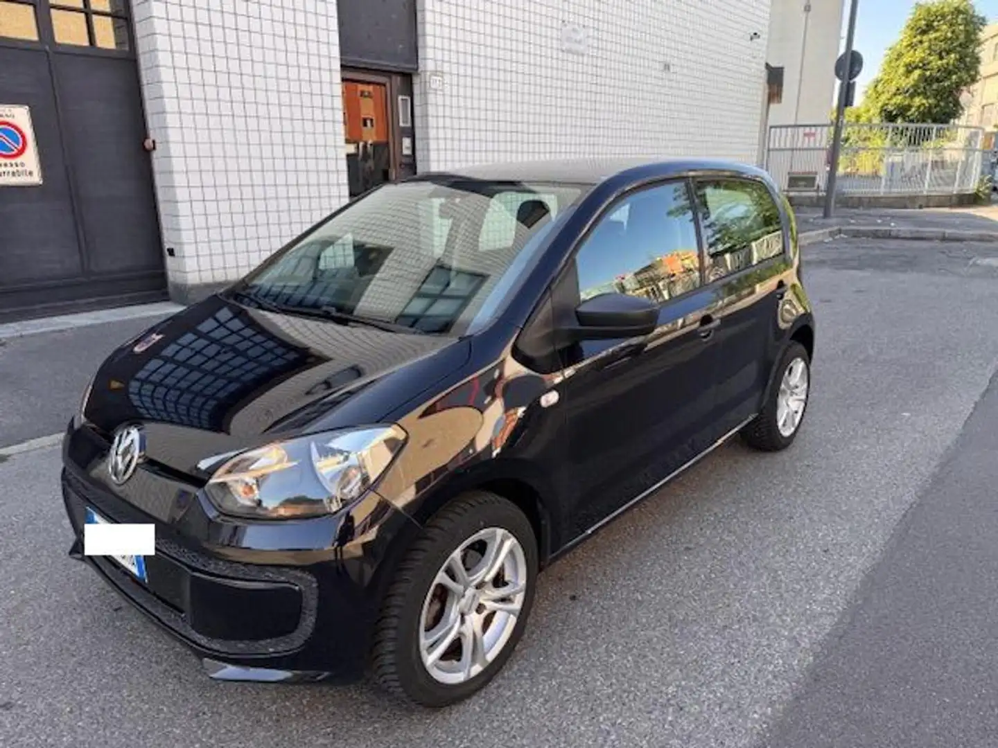 Volkswagen up! 1.0 BENZINA 5 PORTE   !!! Schwarz - 1