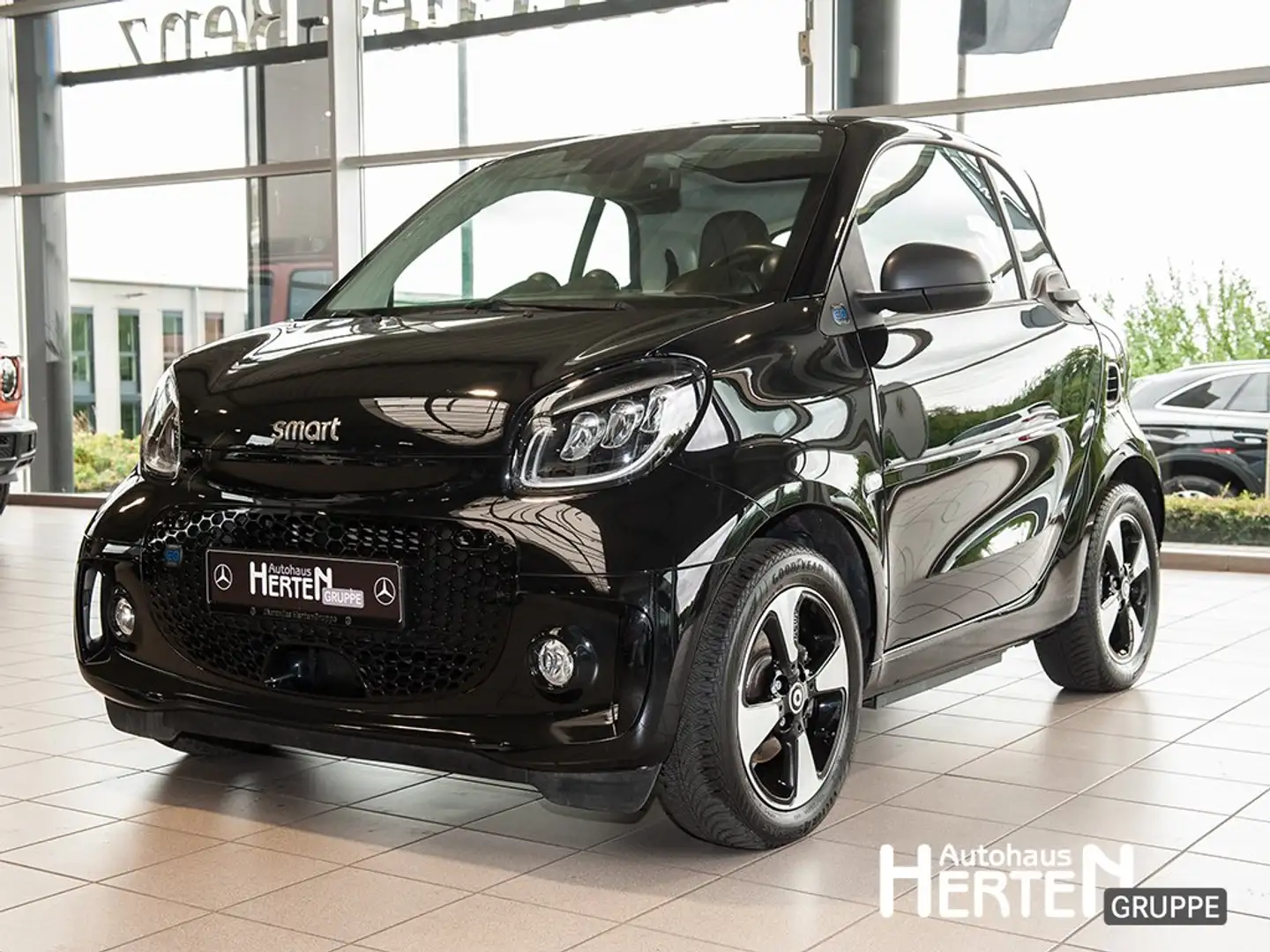 smart forTwo EQ passion+AMBIENTEB.+LED+SHZ+R-KAMERA+EXCLUSIVE Schwarz - 1