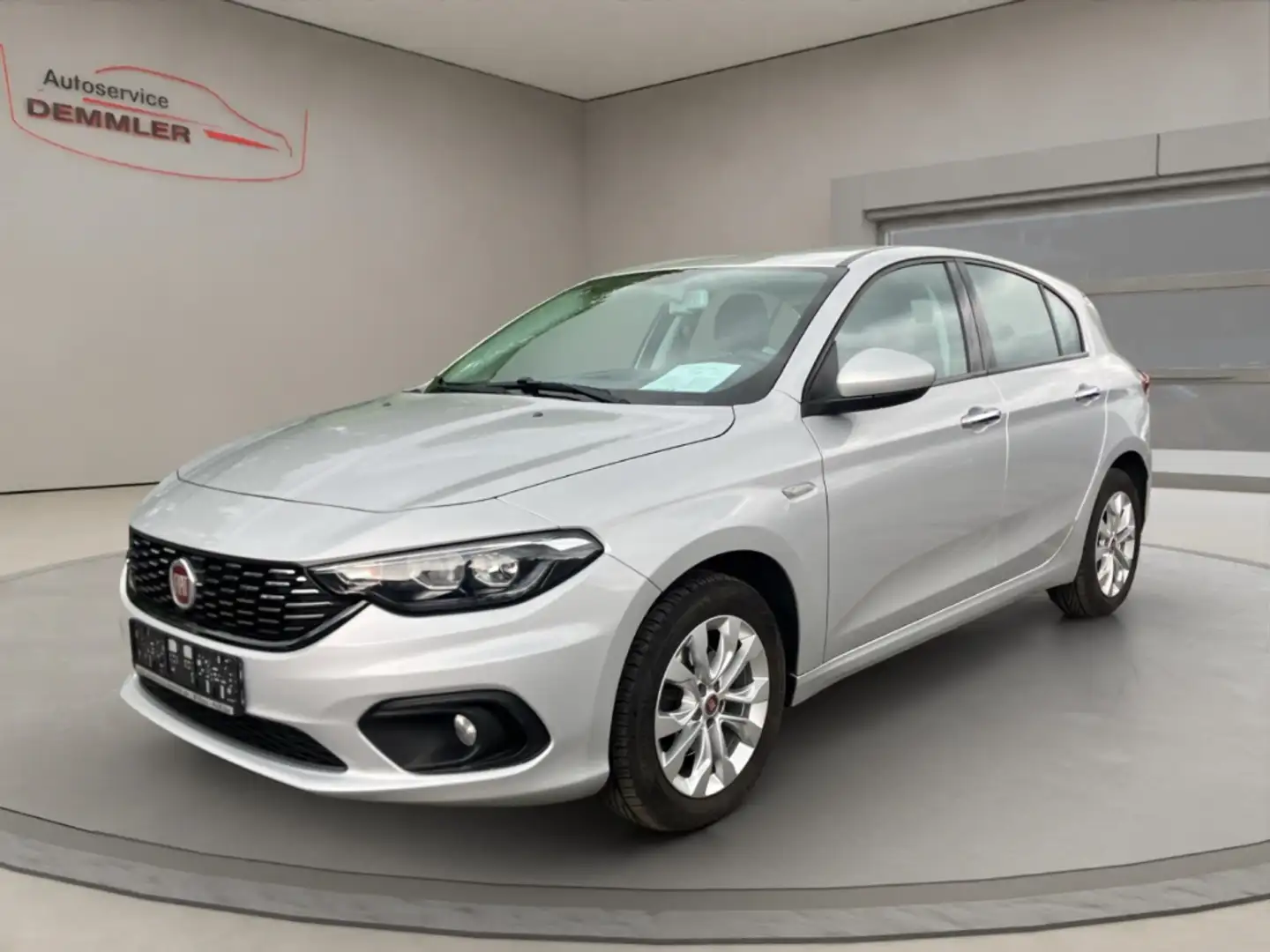 Fiat Tipo Lounge 1.6 ,Navi,Climatronic,Tempomat,Sitzheizung, Zilver - 1