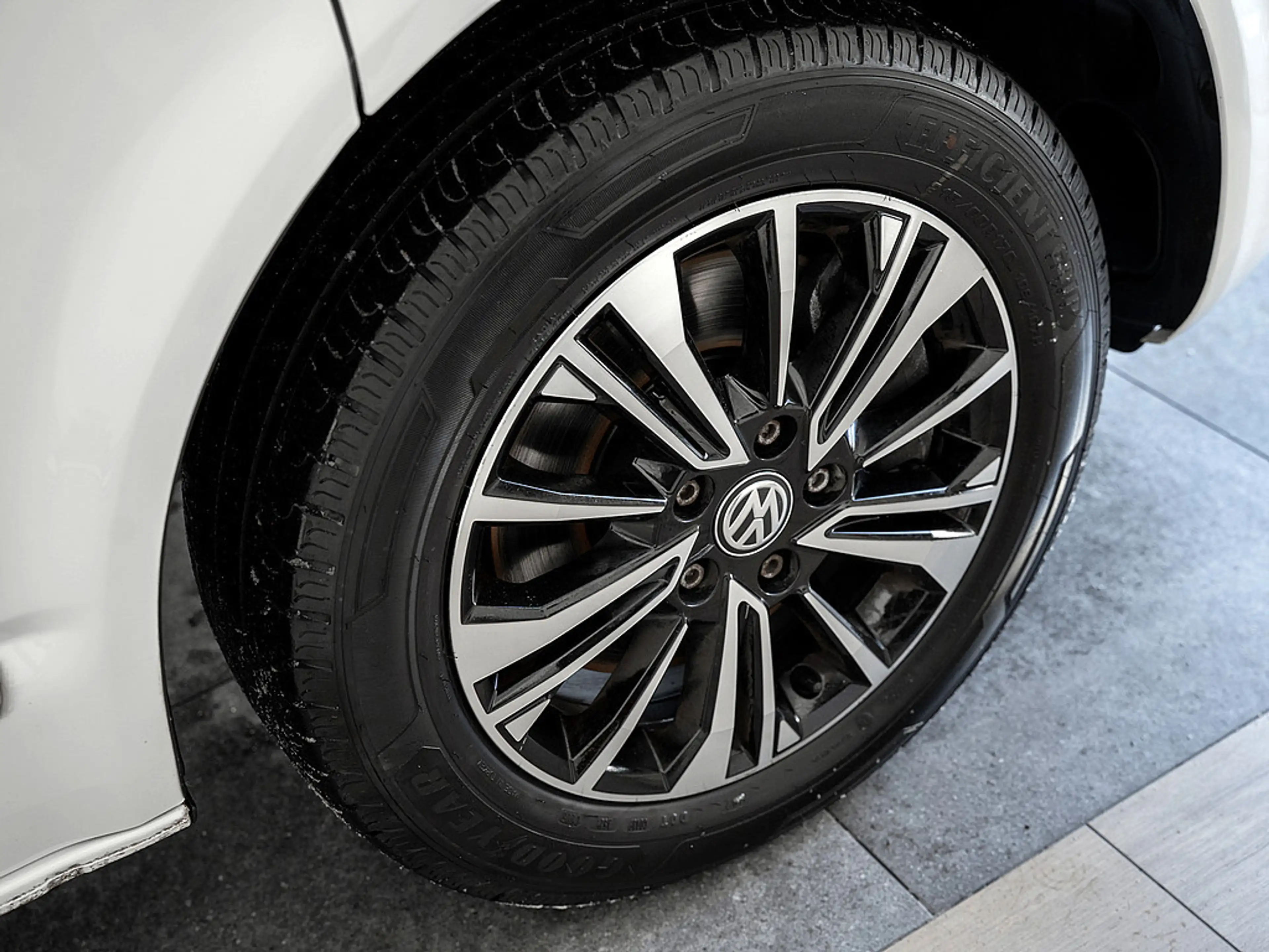 Volkswagen T6.1 Multivan 2.0 TDI Generation Six 4M AHK S — photo 6