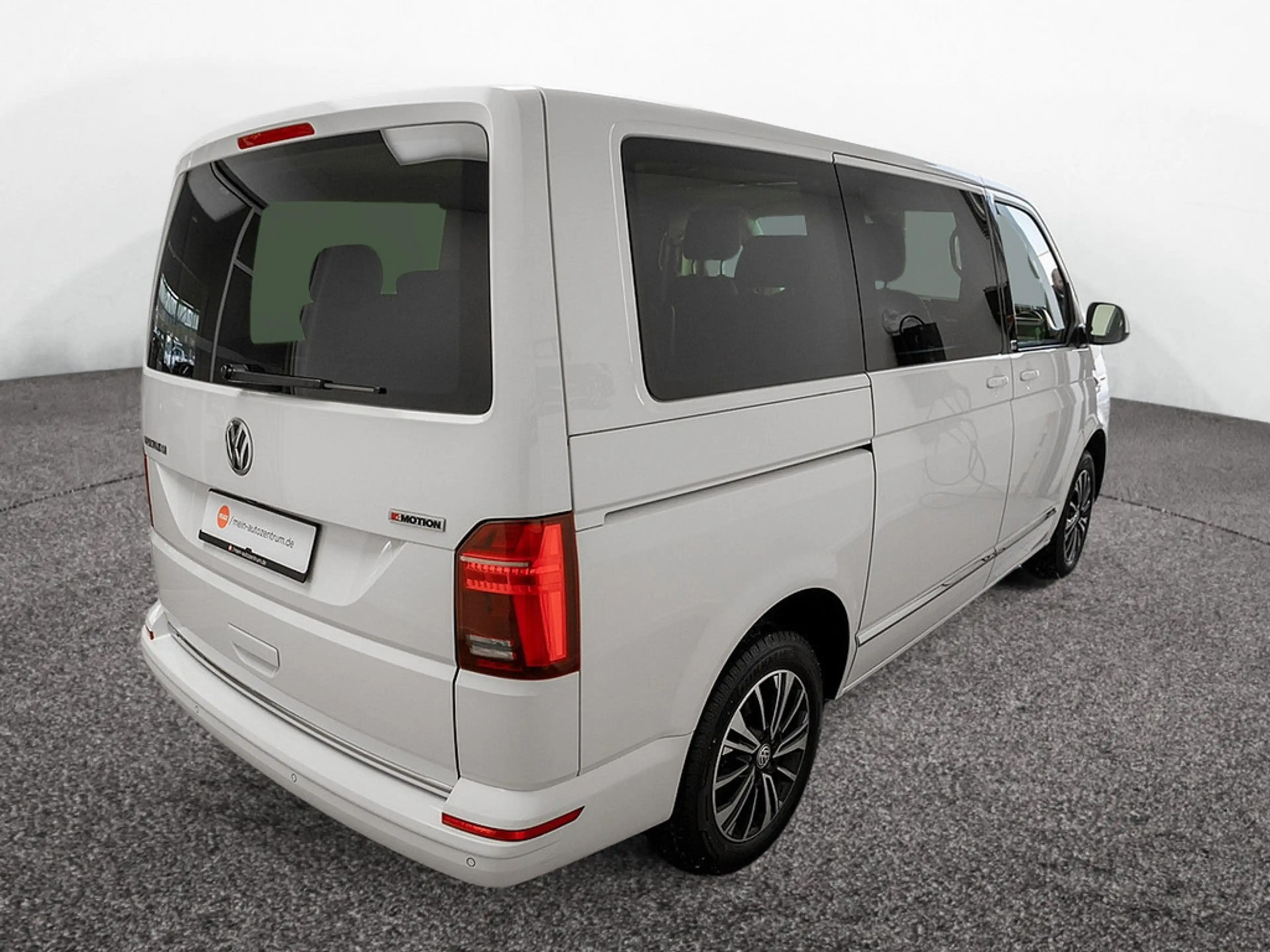 Volkswagen T6.1 Multivan 2.0 TDI Generation Six 4M AHK S — photo 4