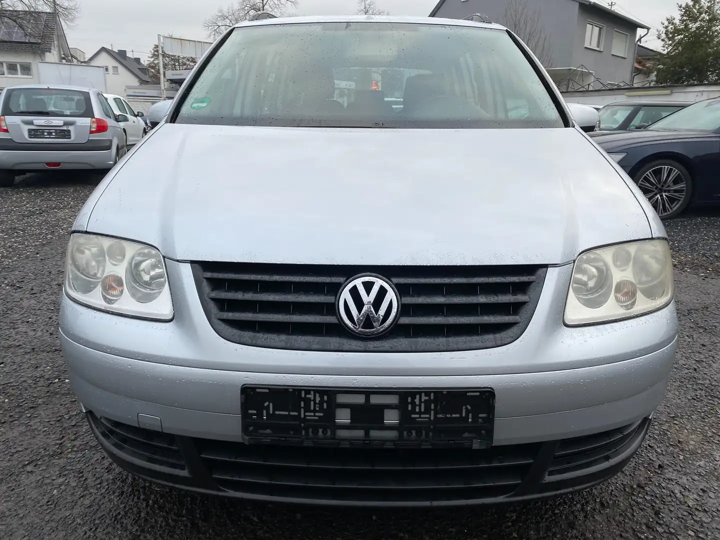 Volkswagen Touran Touran 1.6 Trendline srebrna - 2