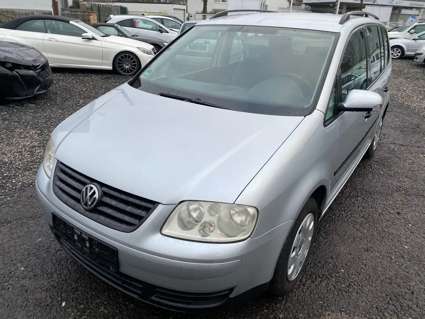 Volkswagen Touran Touran 1.6 Trendline srebrna - 1