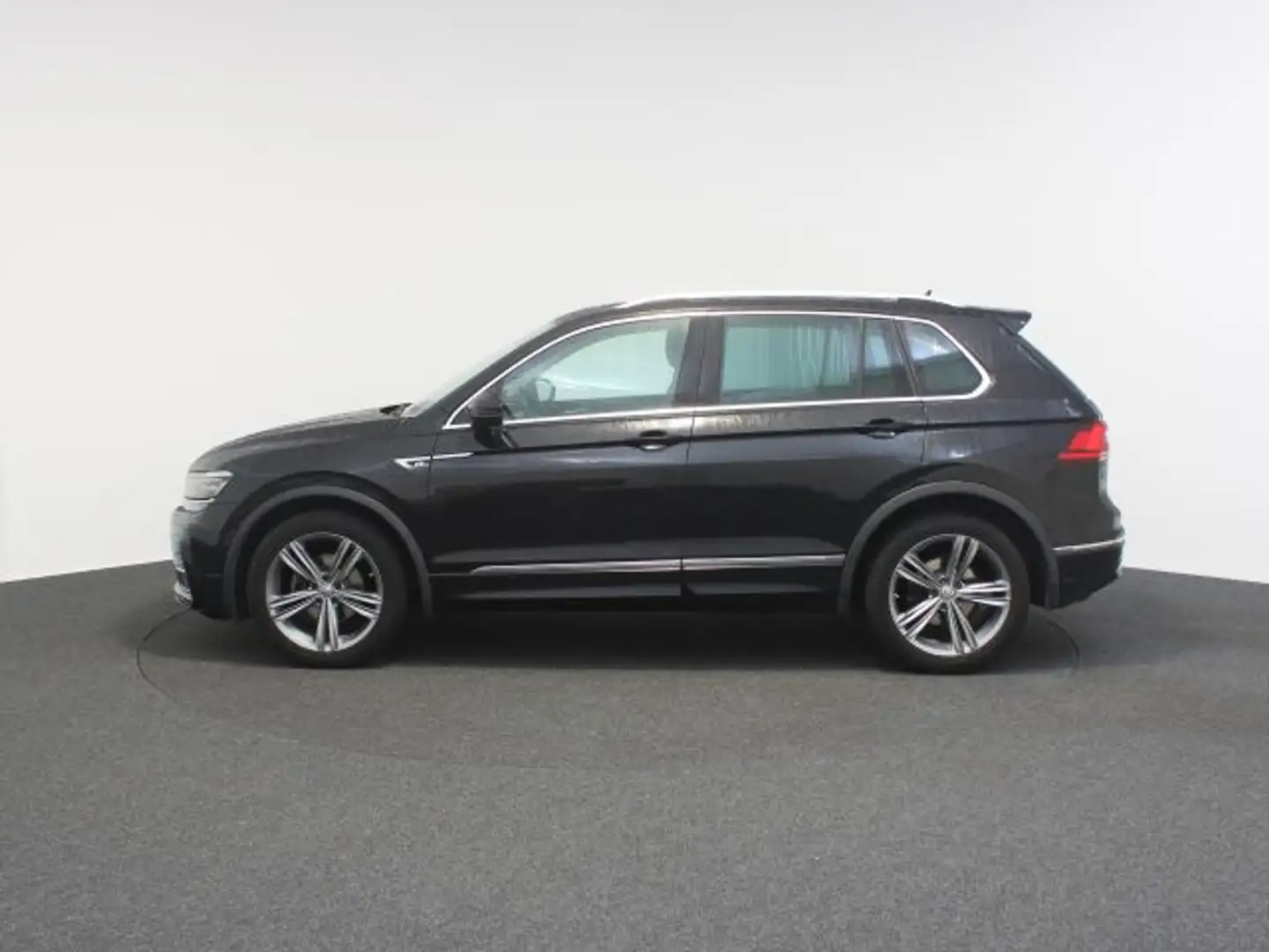 Volkswagen Tiguan 2.0 TDI DSG Highline R-Line Ext. Navi AHK Panorama Schwarz - 2