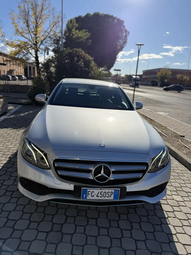 Mercedes-Benz E 220 d Business Sport auto - 1