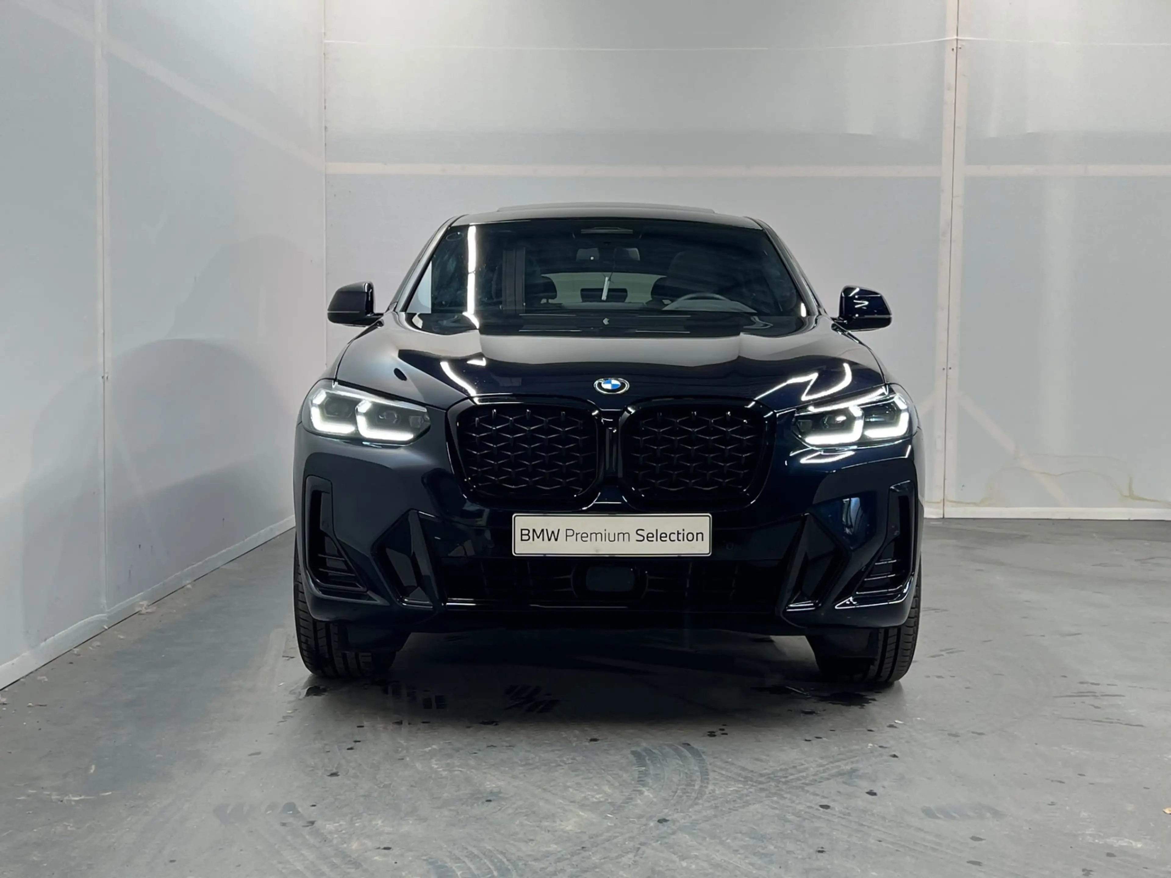BMW X4 xDrive30i — photo 9