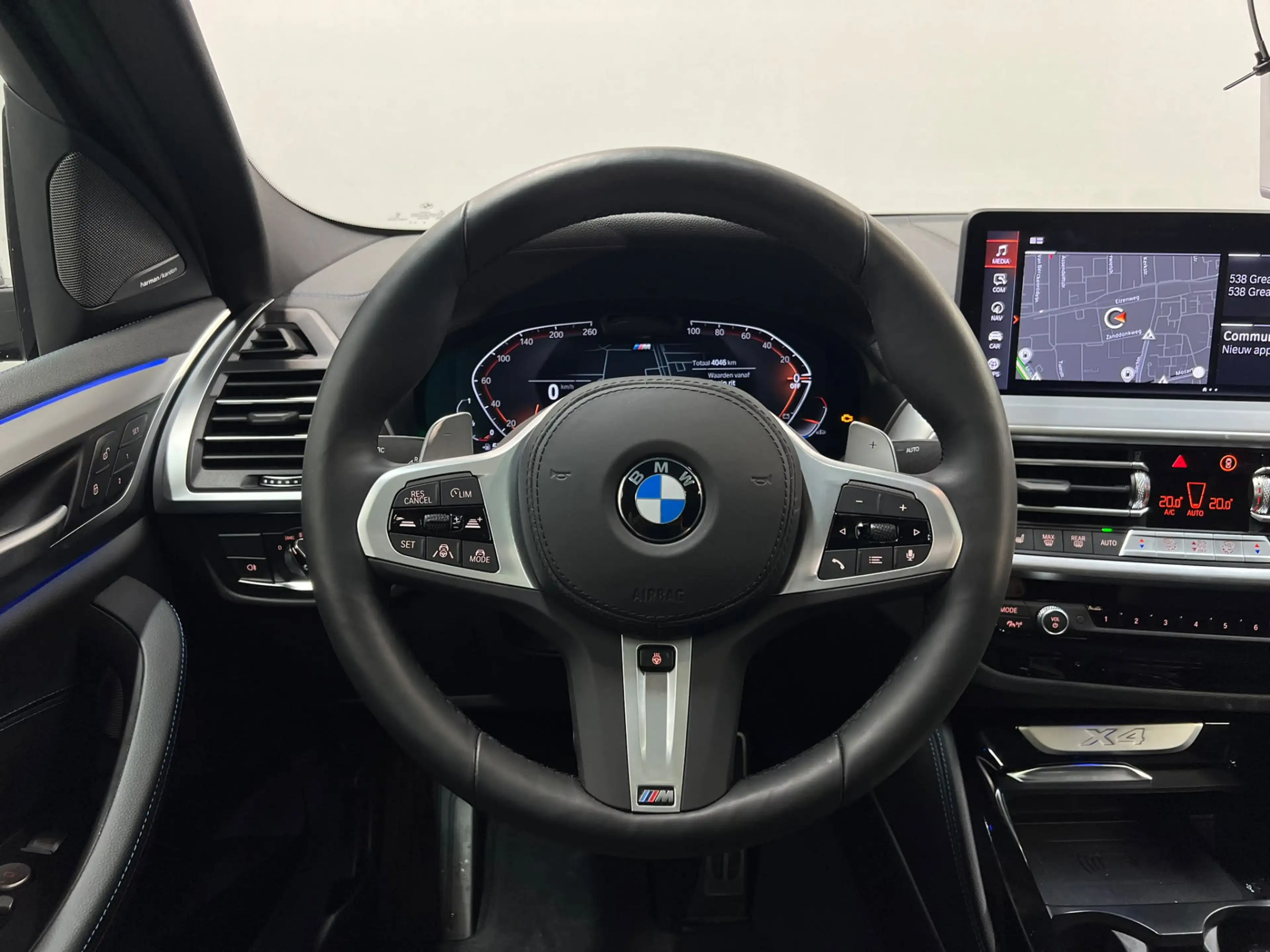 BMW X4 xDrive30i — photo 6