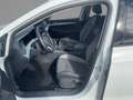 Volkswagen Golf VIII 2.0 TDI Life ACC AHZV LED Navi Weiß - thumbnail 6