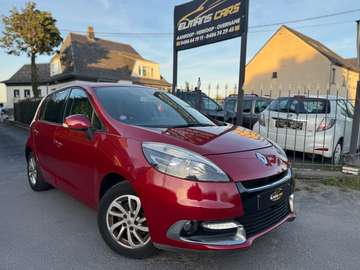 1.2i // JANTES // AIRCO// LED // NAVI // CUIR