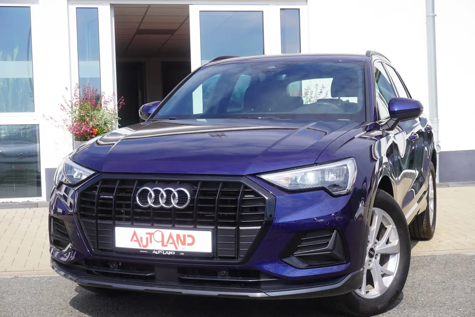Audi Q3 35 TDI quattro advanced LED Leder Kamera Navi Blau - 2