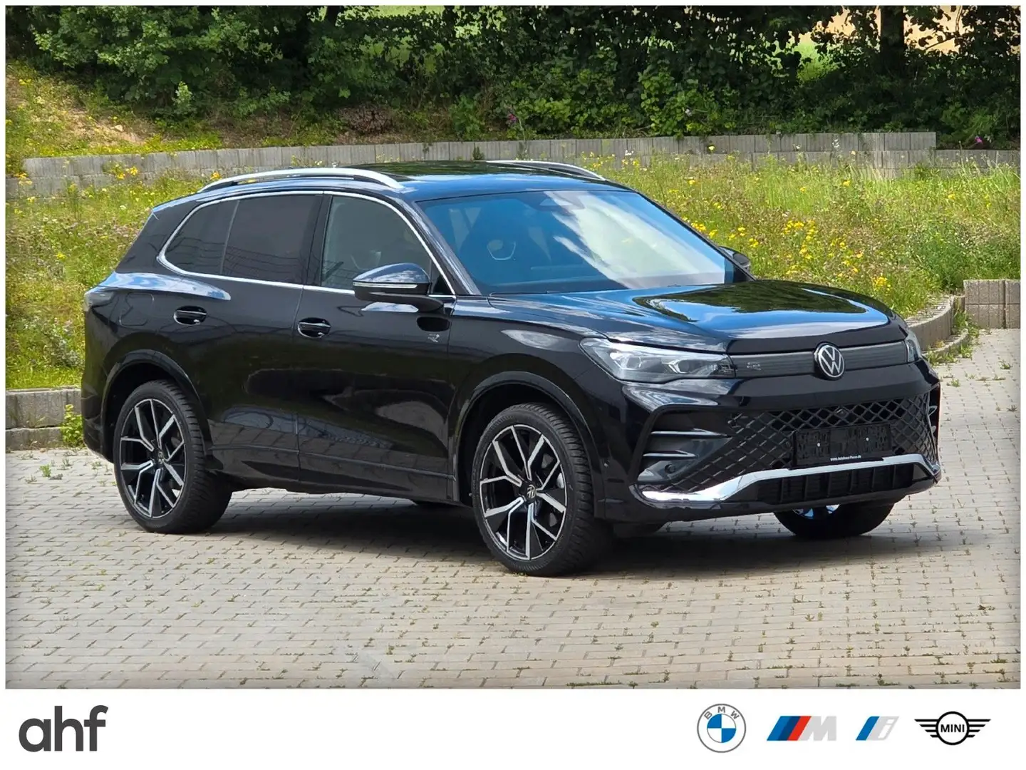 Volkswagen Tiguan 1.5eTSI R-Line HUD PANO ACC IQ 360 H/K 20 Schwarz - 2