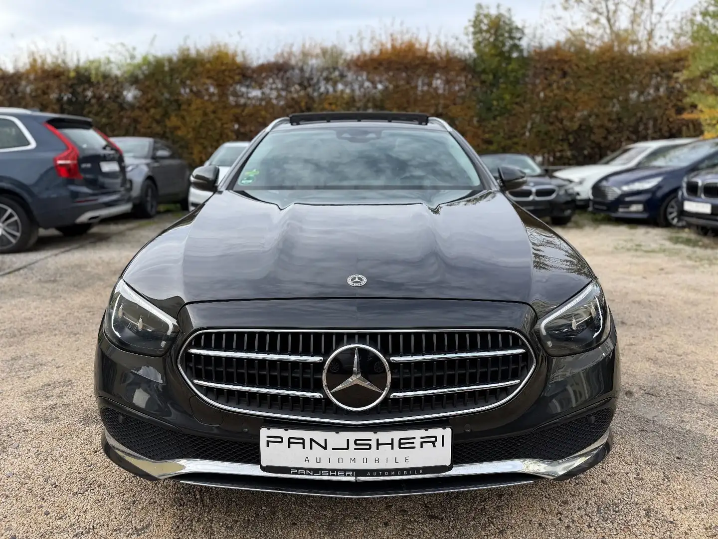 Mercedes-Benz E 220 E220d T AVANTGARDE Panorama Kamera Burmester ACC Grau - 2