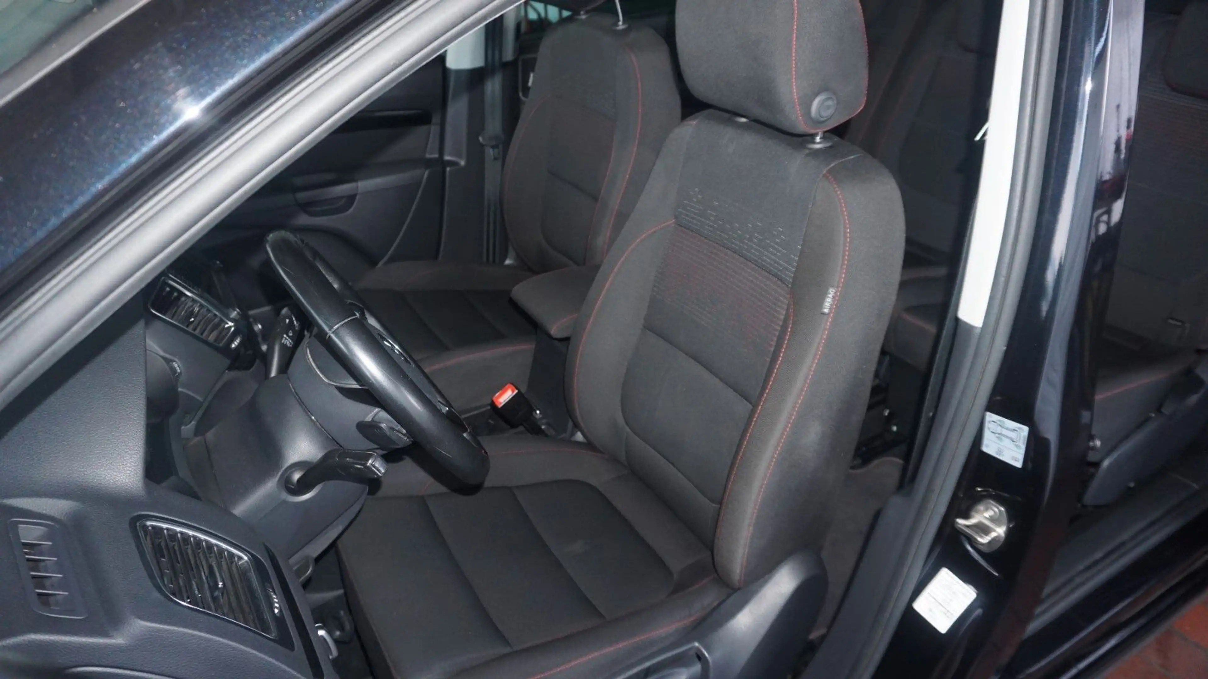 Volkswagen Sharan Sound 4Motion*BI-XENON*KAM*PANO*ACC*TOTW! — photo 9