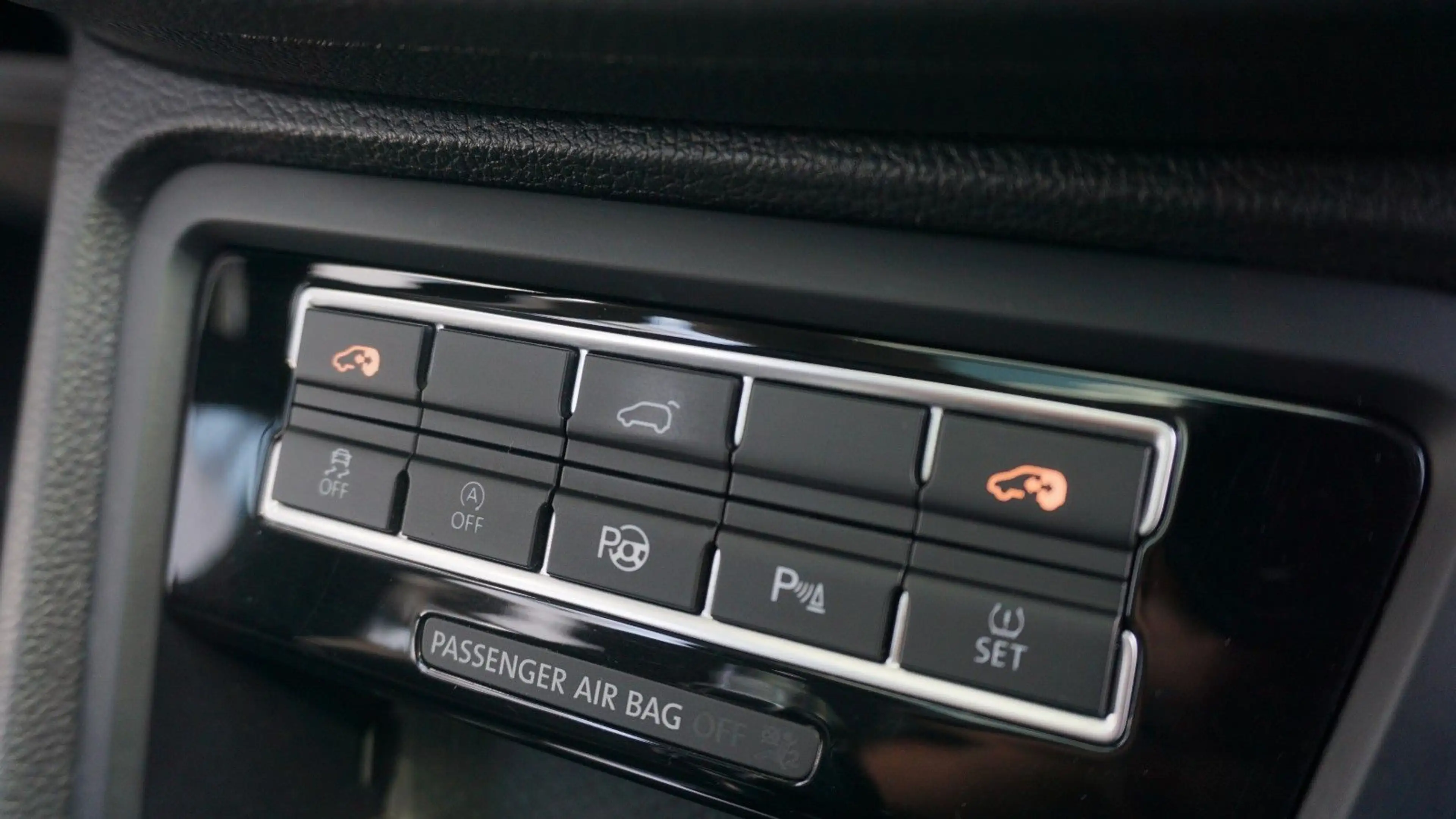 Volkswagen Sharan Sound 4Motion*BI-XENON*KAM*PANO*ACC*TOTW! — photo 18