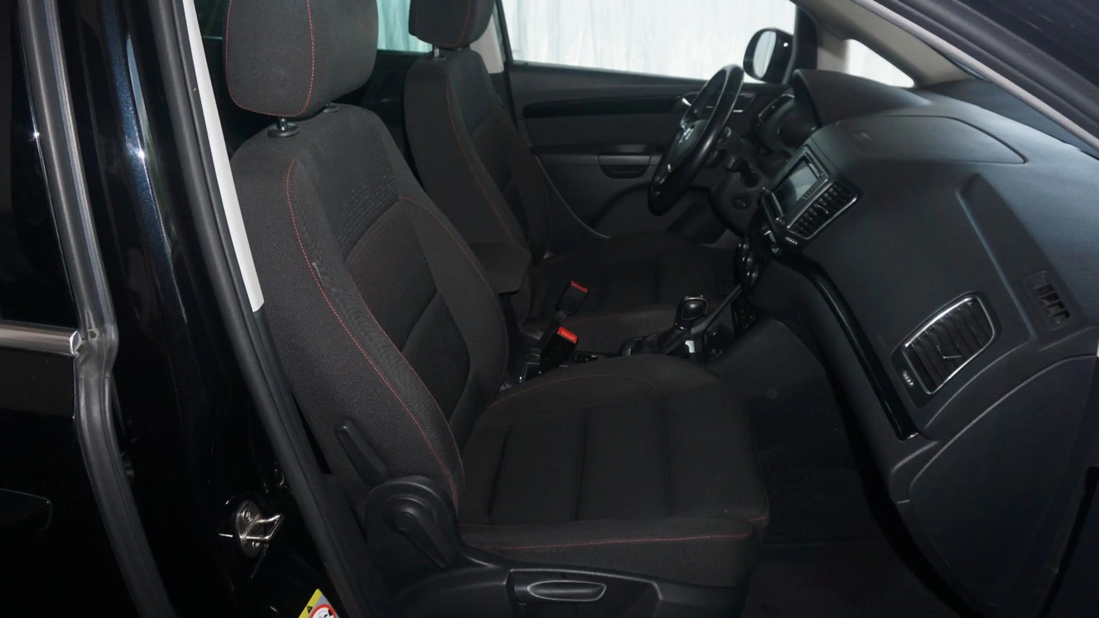 Volkswagen Sharan Sound 4Motion*BI-XENON*KAM*PANO*ACC*TOTW! — photo 11