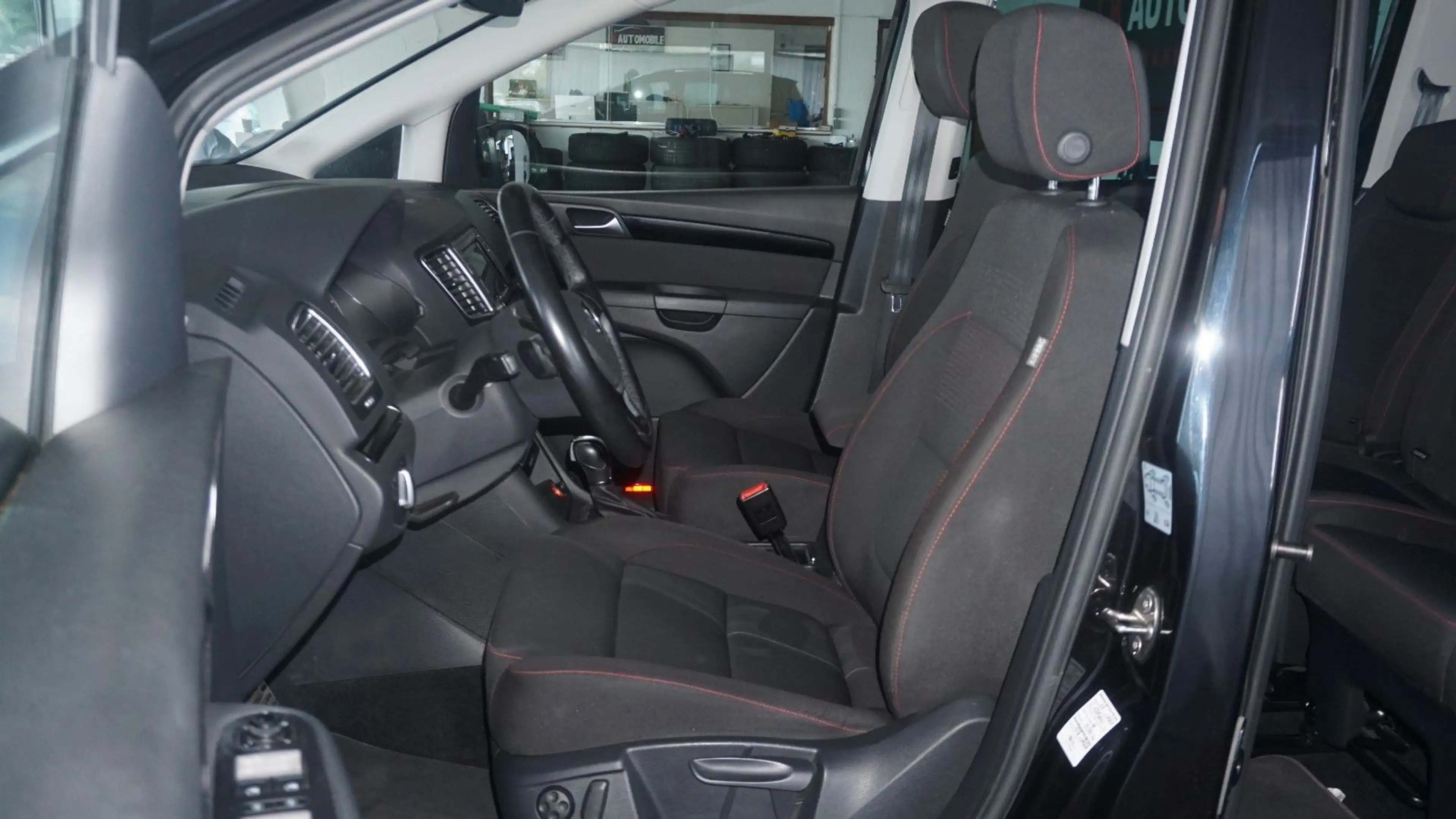 Volkswagen Sharan Sound 4Motion*BI-XENON*KAM*PANO*ACC*TOTW! — photo 10