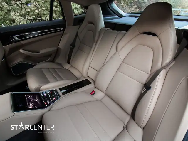 Porsche Panamera 4 e-Hybrid Sport Turismo *Porsche-Approved* Ansicht 18