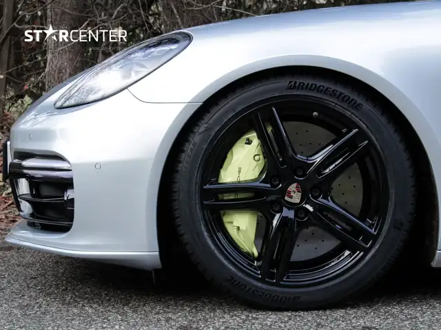 Porsche Panamera 4 e-Hybrid Sport Turismo *Porsche-Approved* Ansicht 4