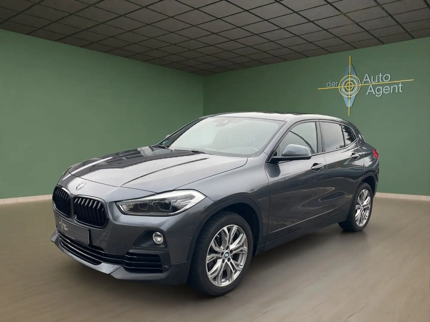 BMW X2 xDrive 20 d Navi/Lenkrad Hzg/ mtl. 149€ Grau - 1