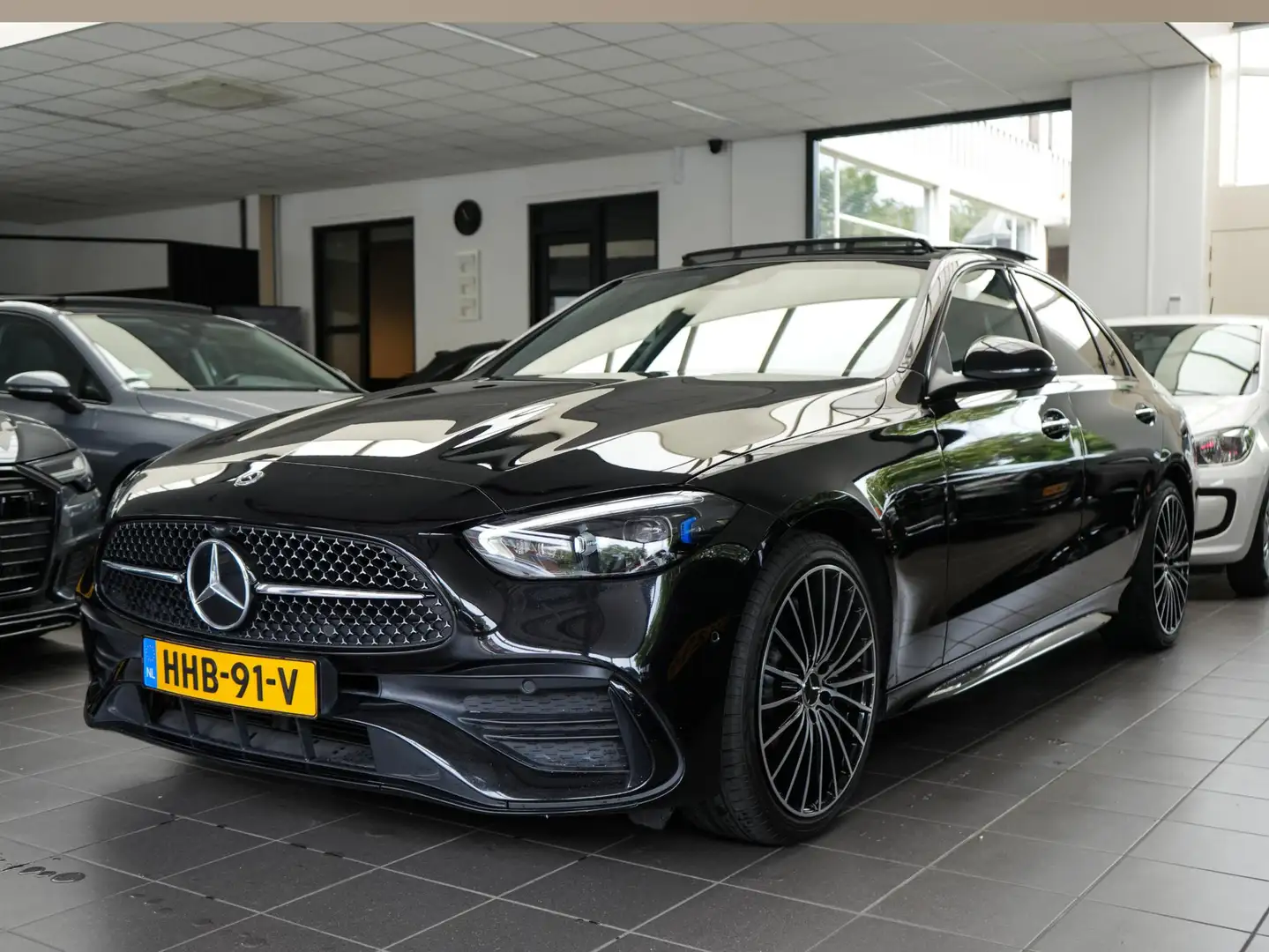 Mercedes-Benz C 300 e AMG Line | PANO | SFEER | MASSAGE | HUD Noir - 1