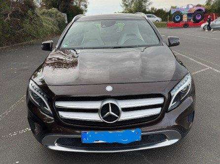 Second hand Mercedes Benz 220 