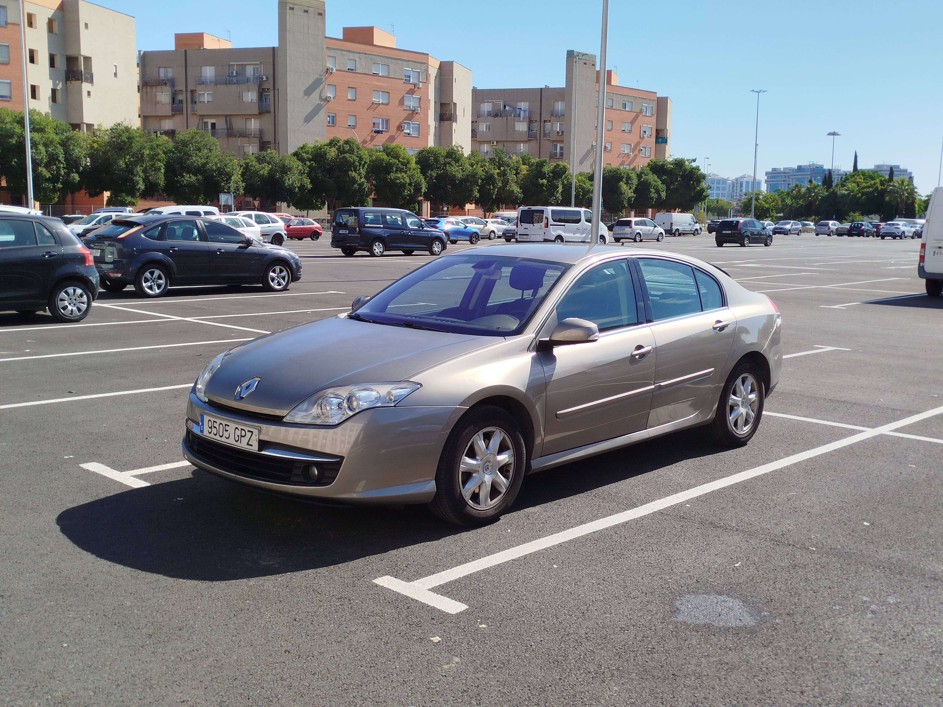 Renault Laguna Laguna Grand Tour 2.0 Expression TomTom Expression TomTom - foto 1
