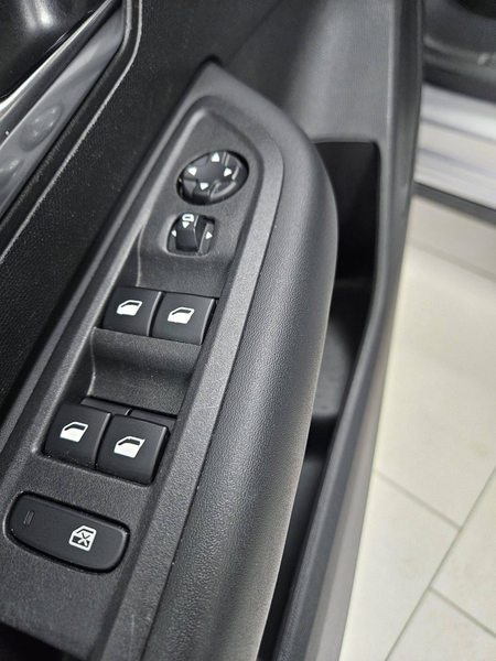 Citroen C4 1.5 HDi Lane assist Safety Brake Bluethoot Gps Cruise Clim CAMERA180° Sensors Led — photo 13