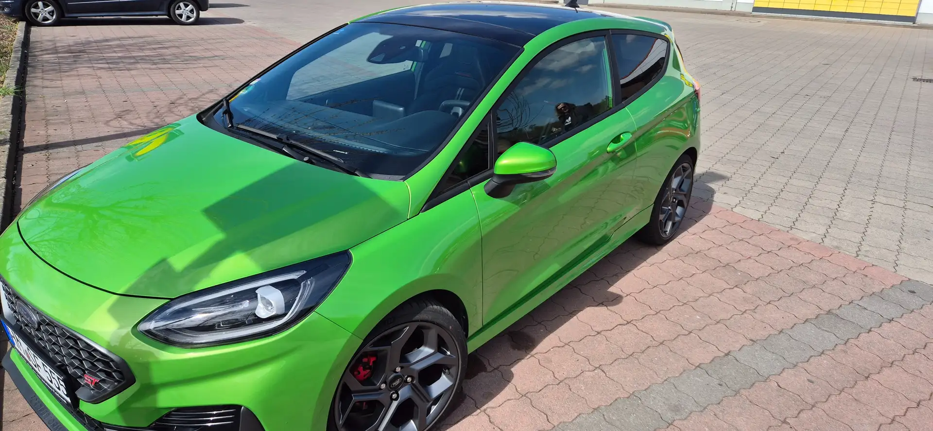 Ford Fiesta ST, 3-Türer, Erstzulassung 06.22 Verde - 2
