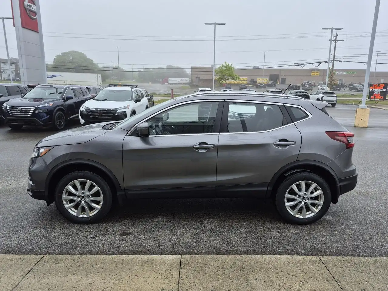 Nissan Qashqai снимка Nissan Qashqai