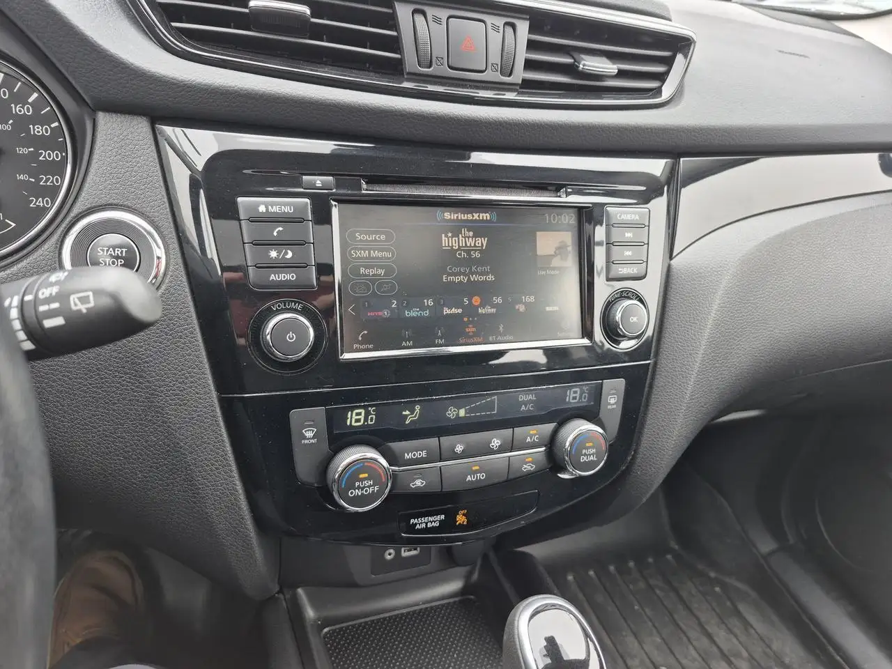 Nissan Qashqai снимка Nissan Qashqai