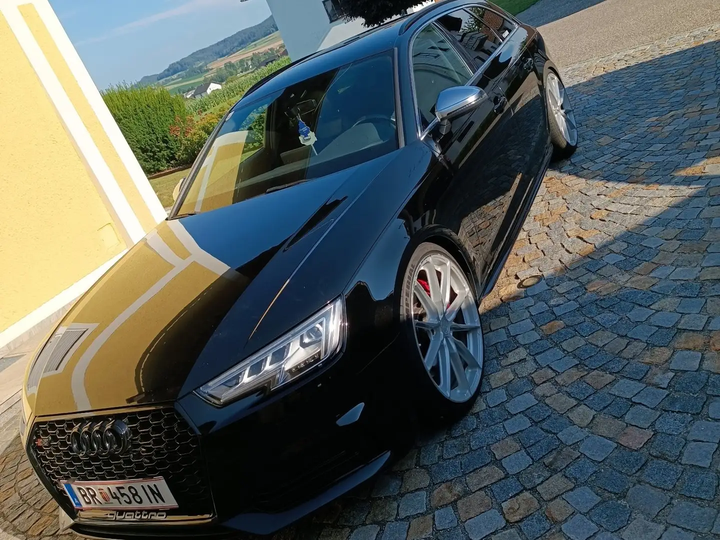 Audi S4 Avant 3.0 TFSI quattro tiptronic - 2
