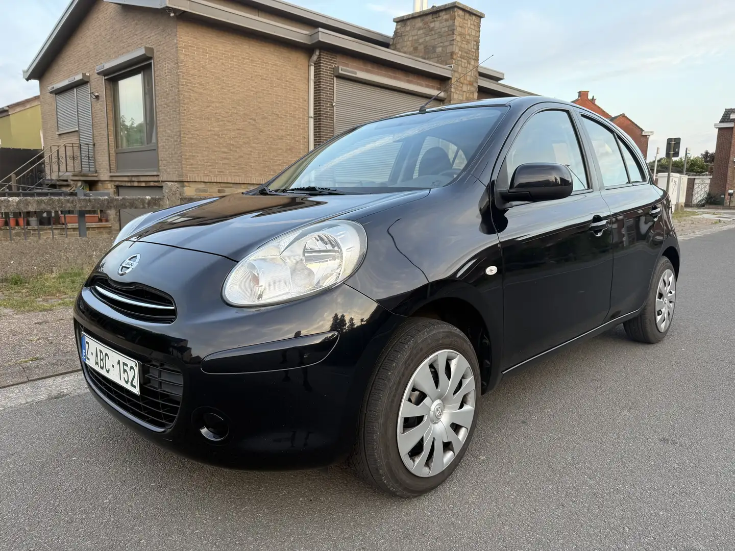 Nissan Micra 1.2 Tekna Noir - 1