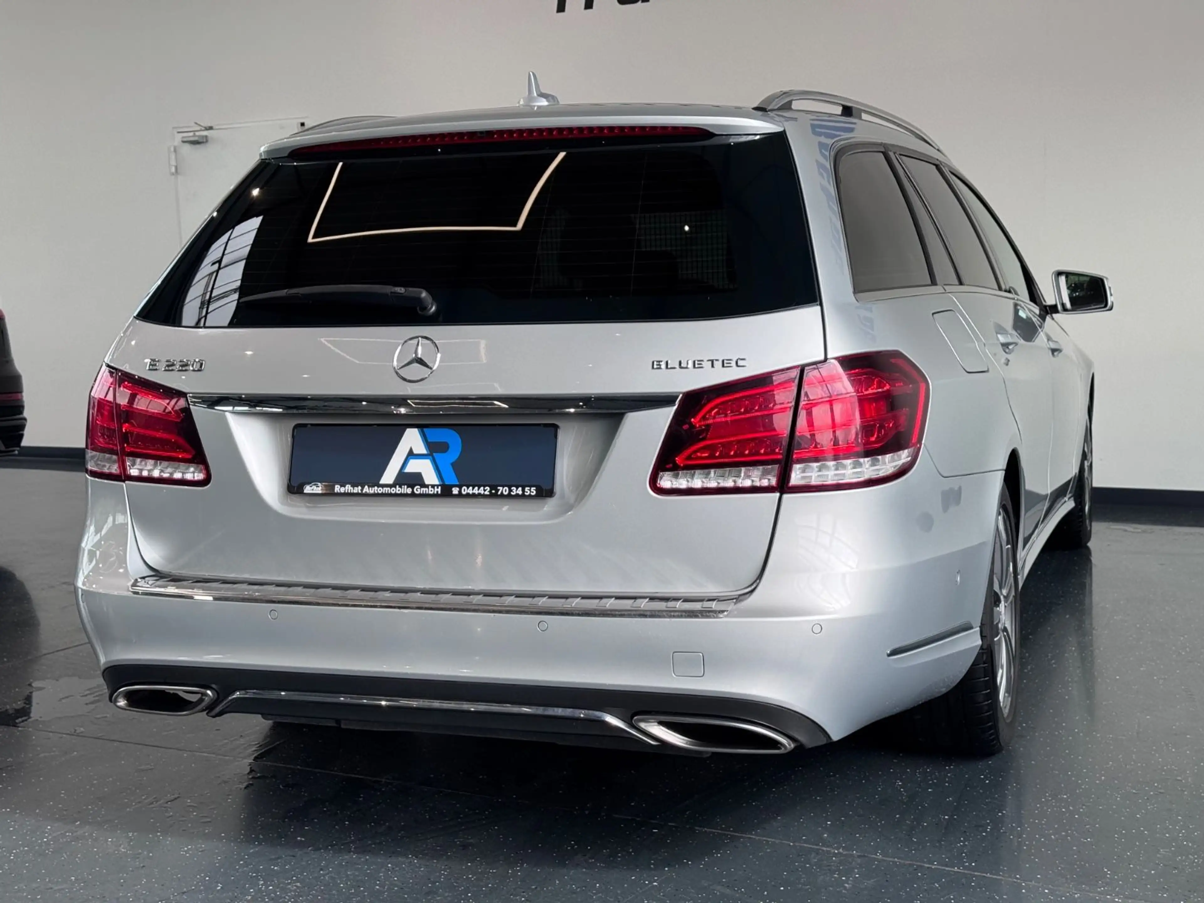 Mercedes-Benz E 220 T-Modell BlueTec*AVANTGARDE*MULTIBEAM*LED* — photo 8