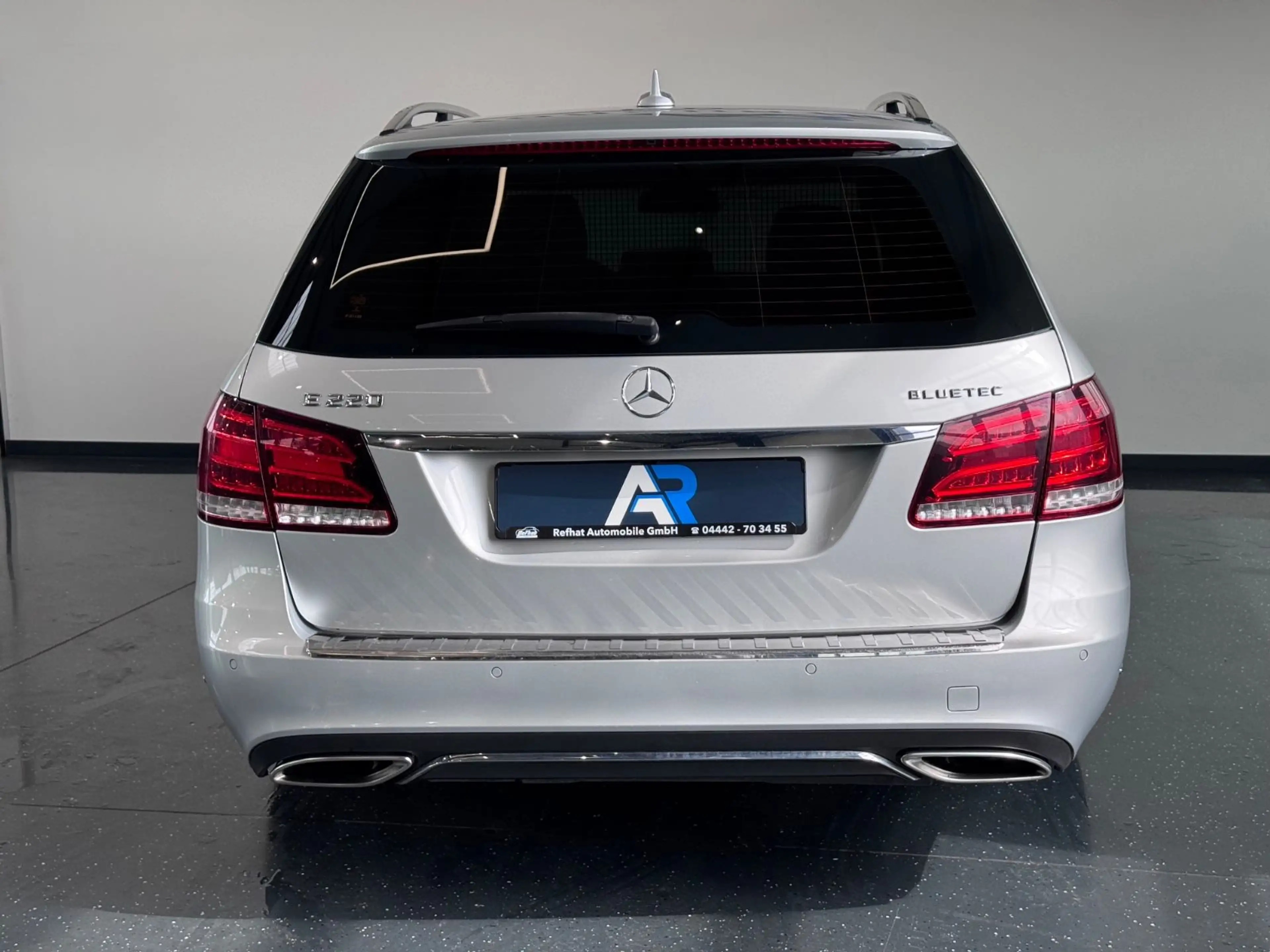 Mercedes-Benz E 220 T-Modell BlueTec*AVANTGARDE*MULTIBEAM*LED* — photo 9