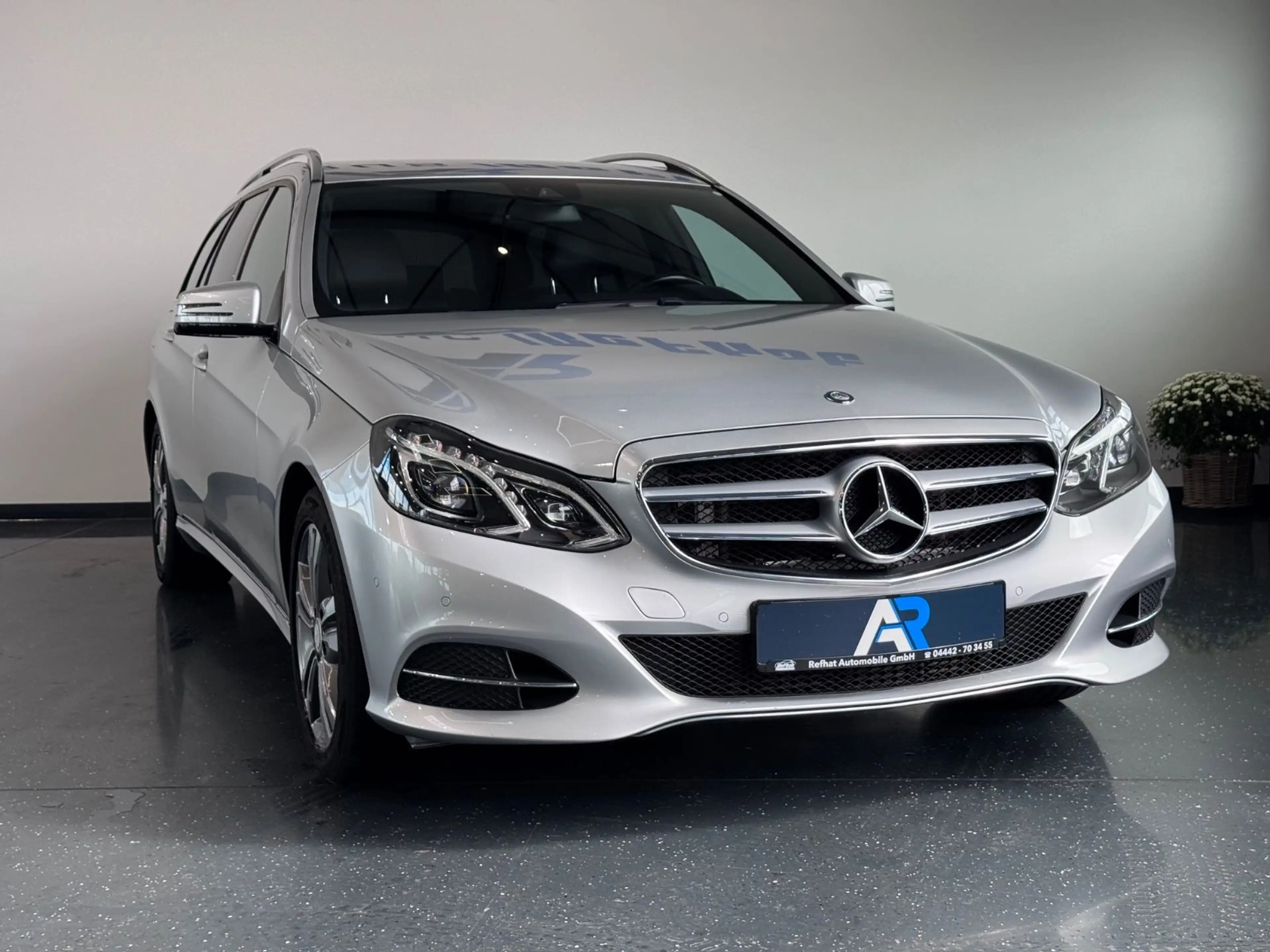 Mercedes-Benz E 220 T-Modell BlueTec*AVANTGARDE*MULTIBEAM*LED* — photo 5
