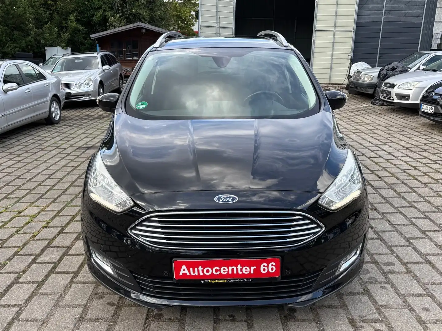 Ford Grand C-Max Titanium*6-Sitzer*Navi*PDC*SHZ*TÜVNE Schwarz - 2