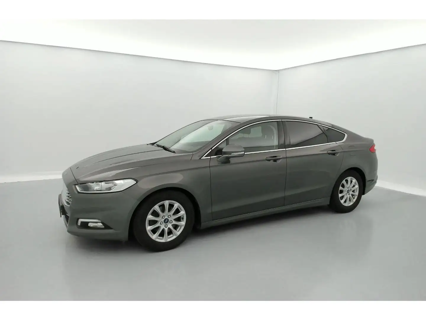 Ford Mondeo Business Class 1.5 TDCi ECOnetic 120CV *GPS* Gris - 2