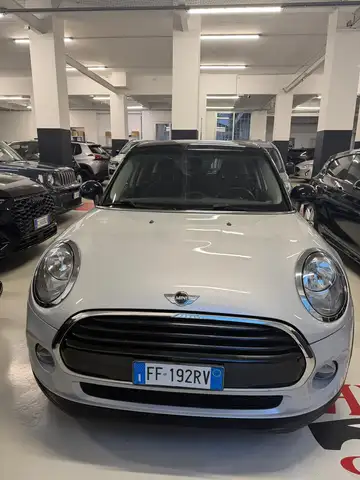MINI Cooper Mini IV F55-F56 2014 1.5 5p auto