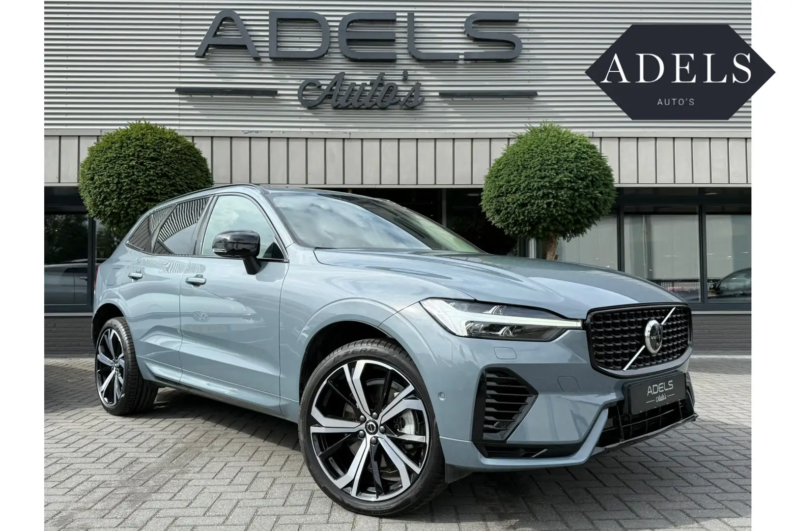 Volvo XC60 2.0 T8 Plug-in hybrid AWD Ultimate Dark Thunder Gr Grijs - 1