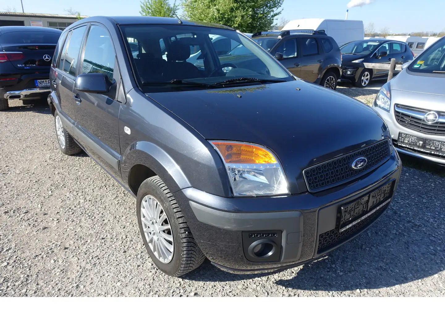 Ford Fusion Fun X Klima 8-fach bereift Bremsen neu guter Zusta Grau - 1