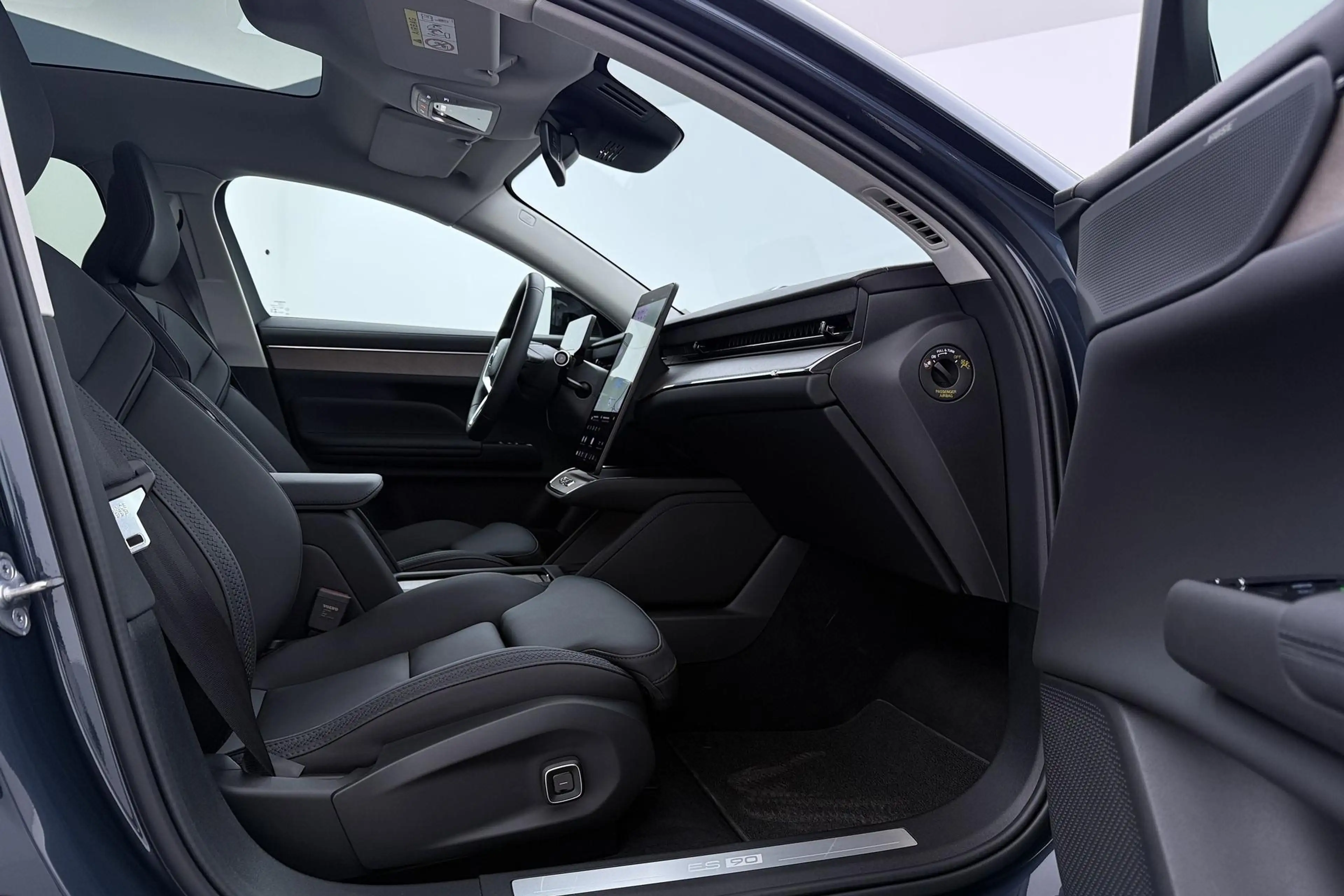 Volvo ES90 Single Motor Extended Range Plus 92 kWh | FACELIFT — photo 5