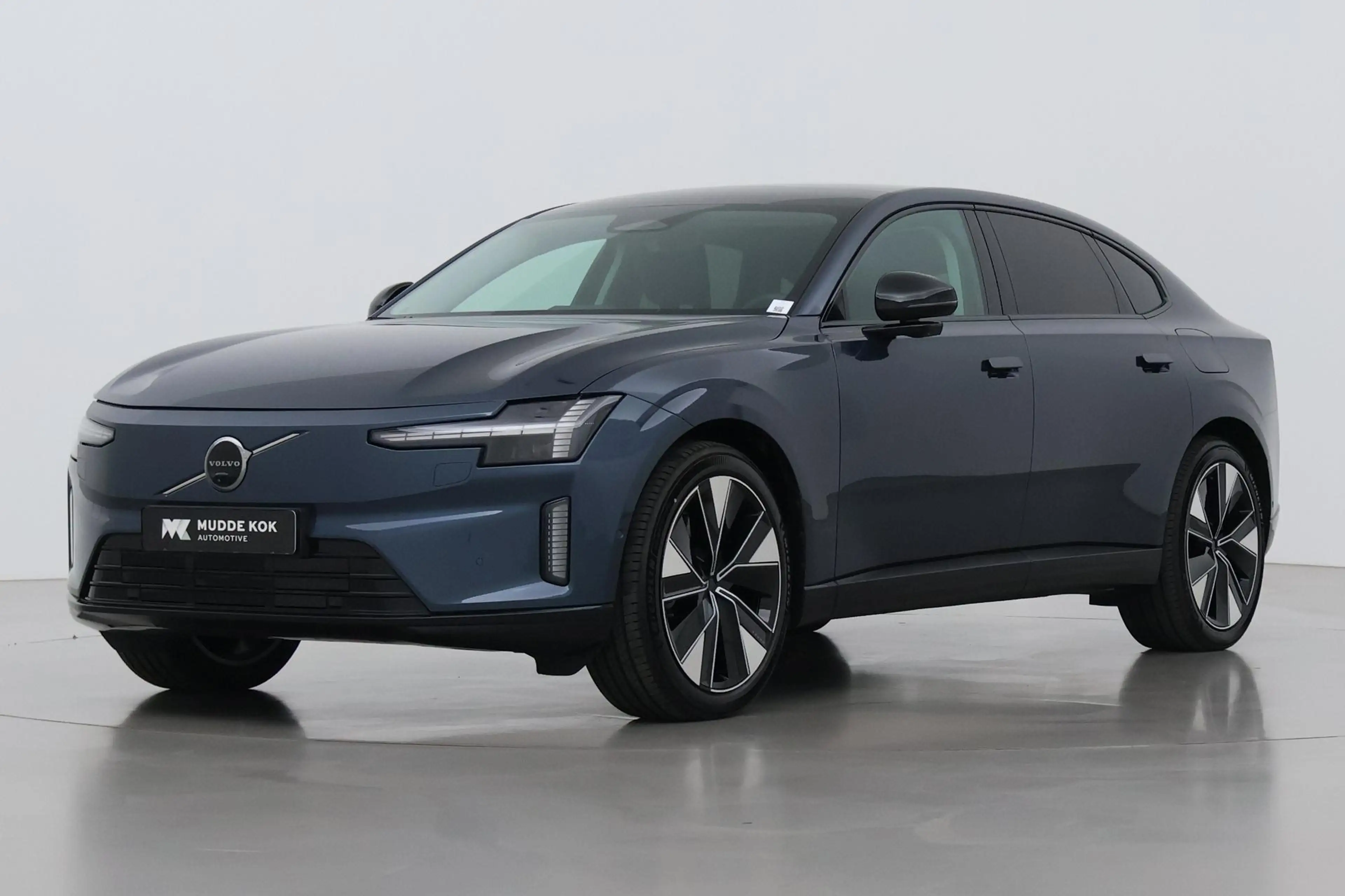 Volvo ES90 Single Motor Extended Range Plus 92 kWh | FACELIFT — photo 8