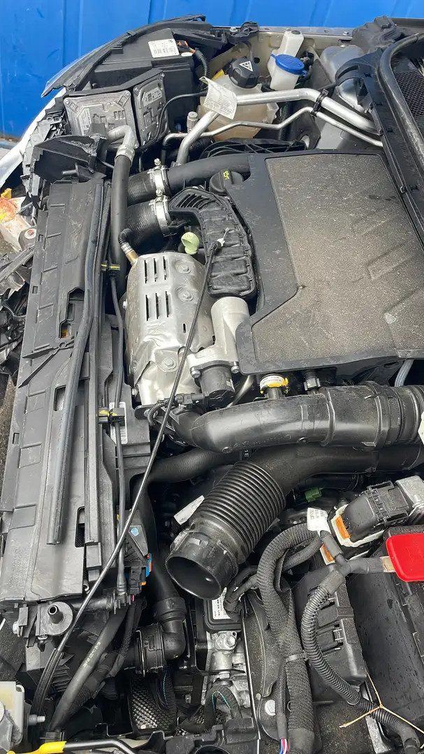 Peugeot 308 PureTech 130 GPF EAT8 Stop Silber - 2