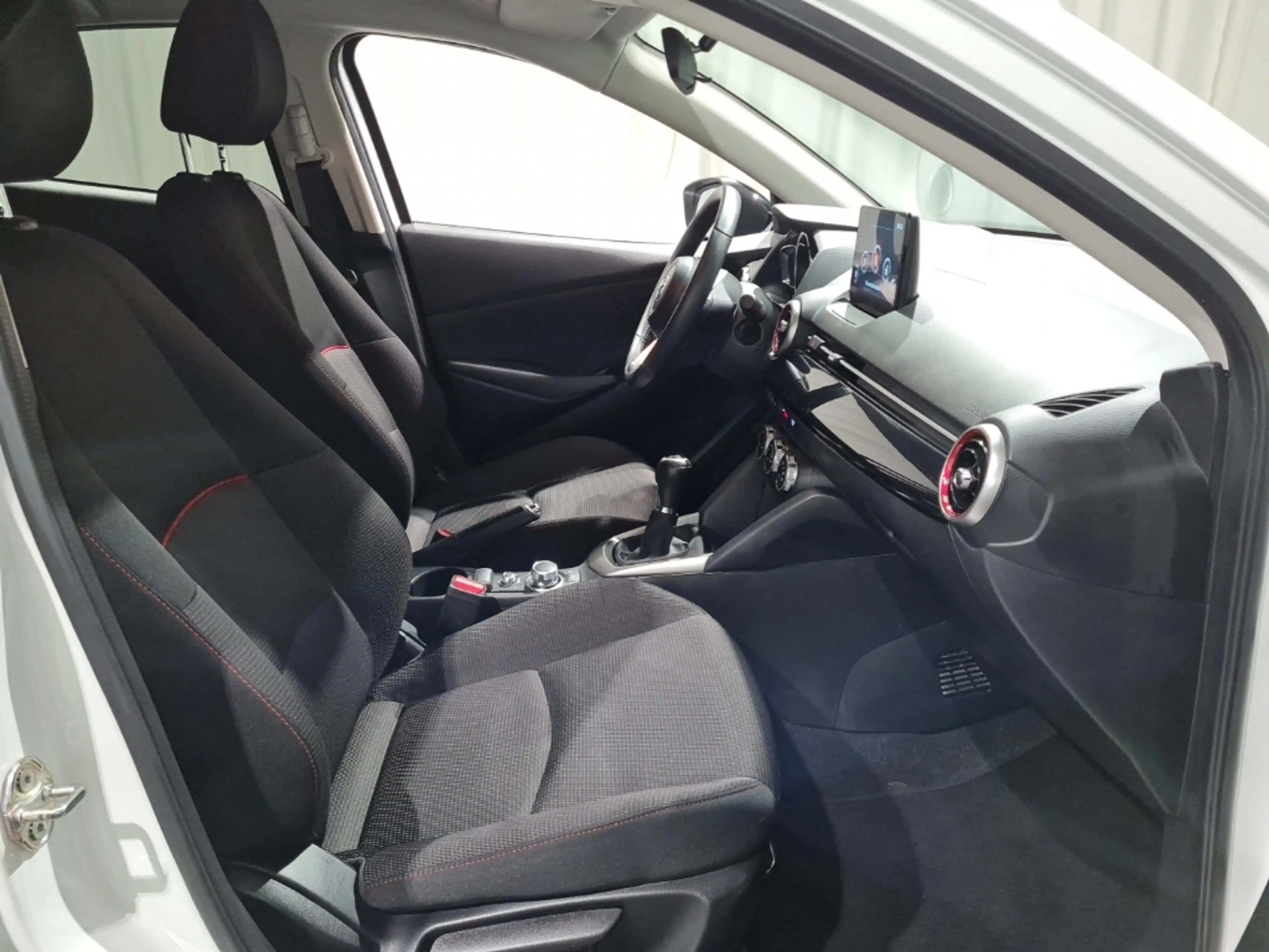 Mazda 2 e-SKYACTIV G 90 M HYBRID Homura*LED*KAMERA* — photo 4