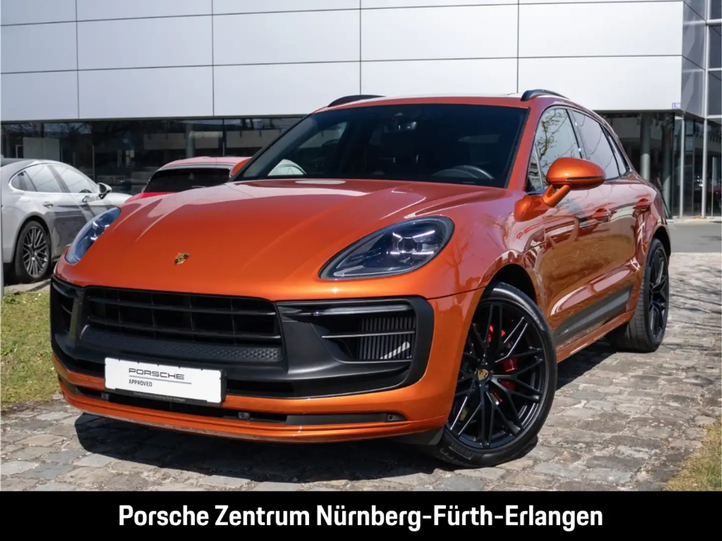 Porsche Macan GTS SportChrono BOSE Luftfeder Sportabgasanlage Orange - 1