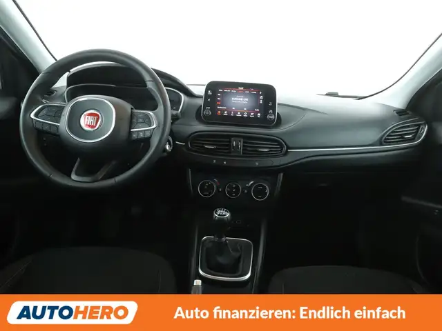 Fiat Tipo view 12