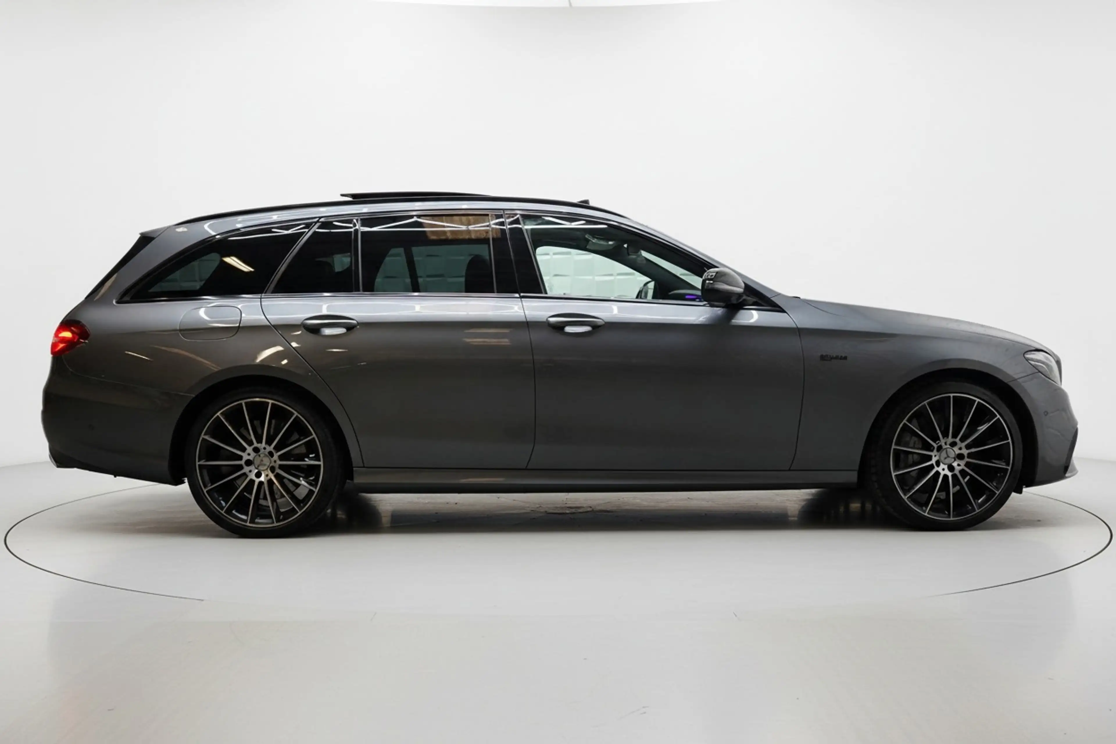 Mercedes-Benz E 43 AMG Estate 4MATIC PANO WIDE BURM — photo 4